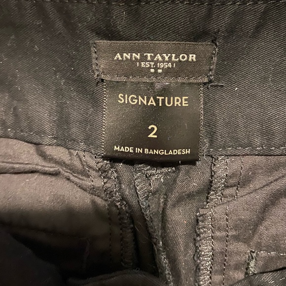 Ann Taylor black shorts size 2 - never worn - Picture 4 of 6